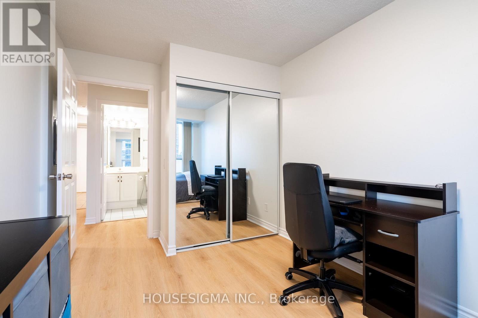 513 - 35 Kingsbridge Garden Circle, Mississauga (Hurontario), Ontario  L5R 3Z5 - Photo 11 - W13540452
