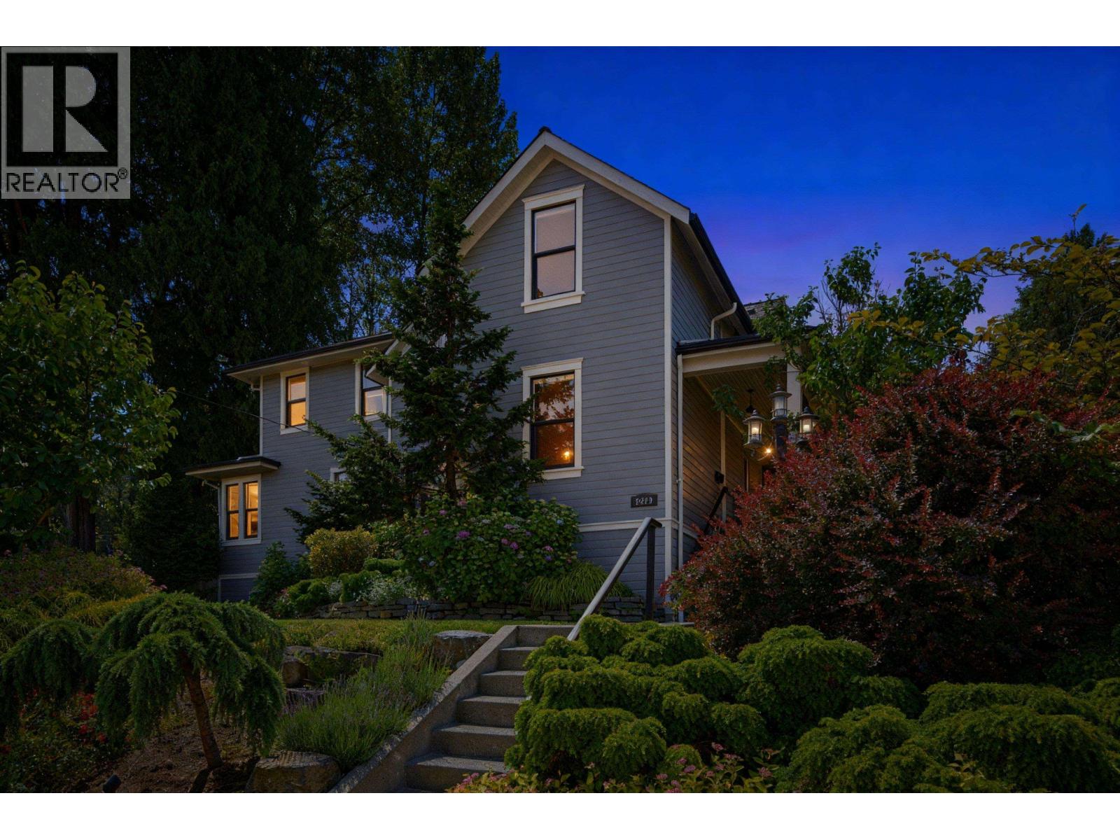 2209 St. George Street, Port Moody, British Columbia  V3H 2G1 - Photo 3 - R3137268