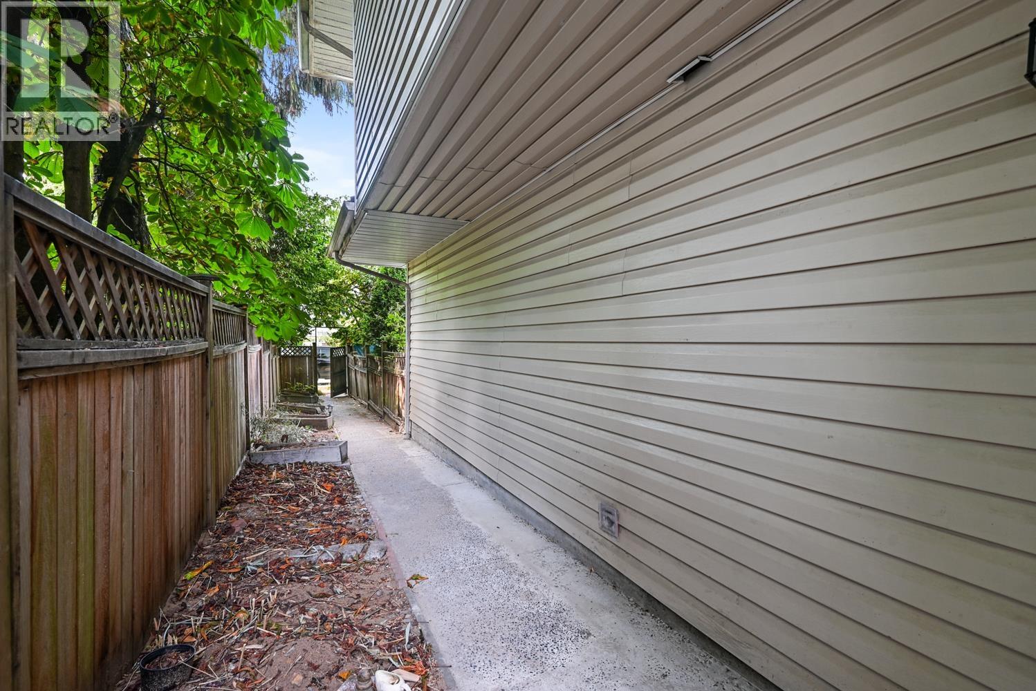 819 W 70th Avenue, Vancouver, British Columbia  V6P 2X5 - Photo 20 - R3144223