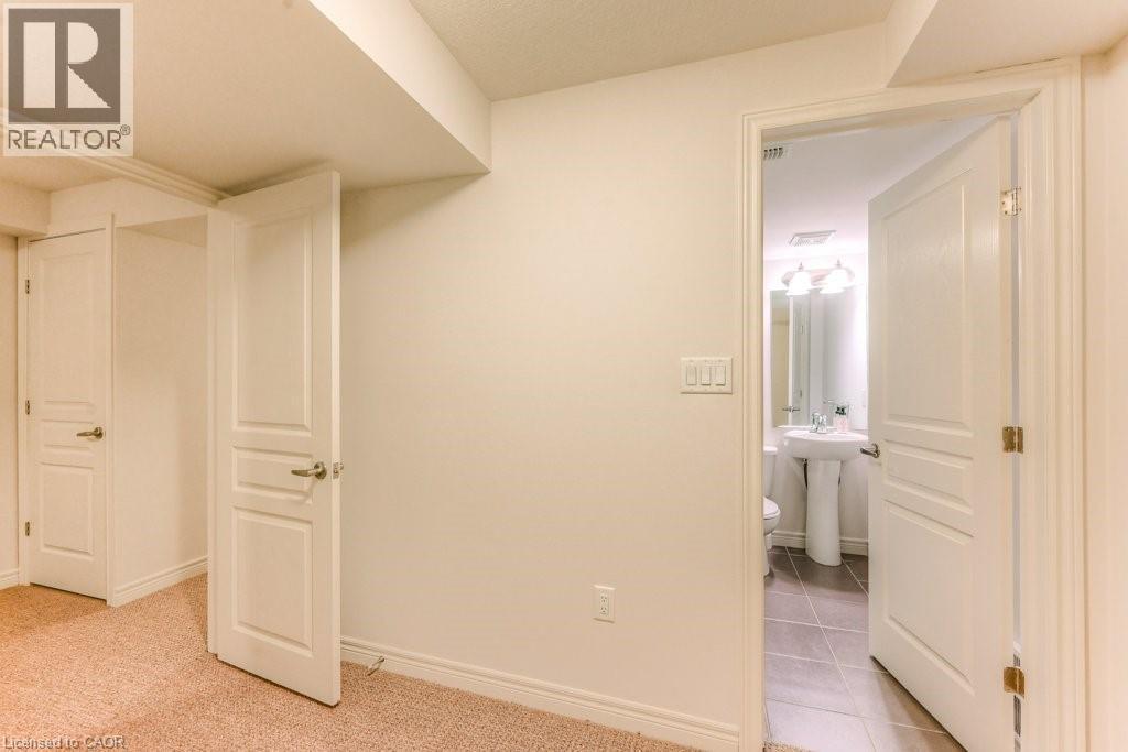 73 Robert Peel Road, Kitchener, Ontario  N2H 0B6 - Photo 32 - 40844801