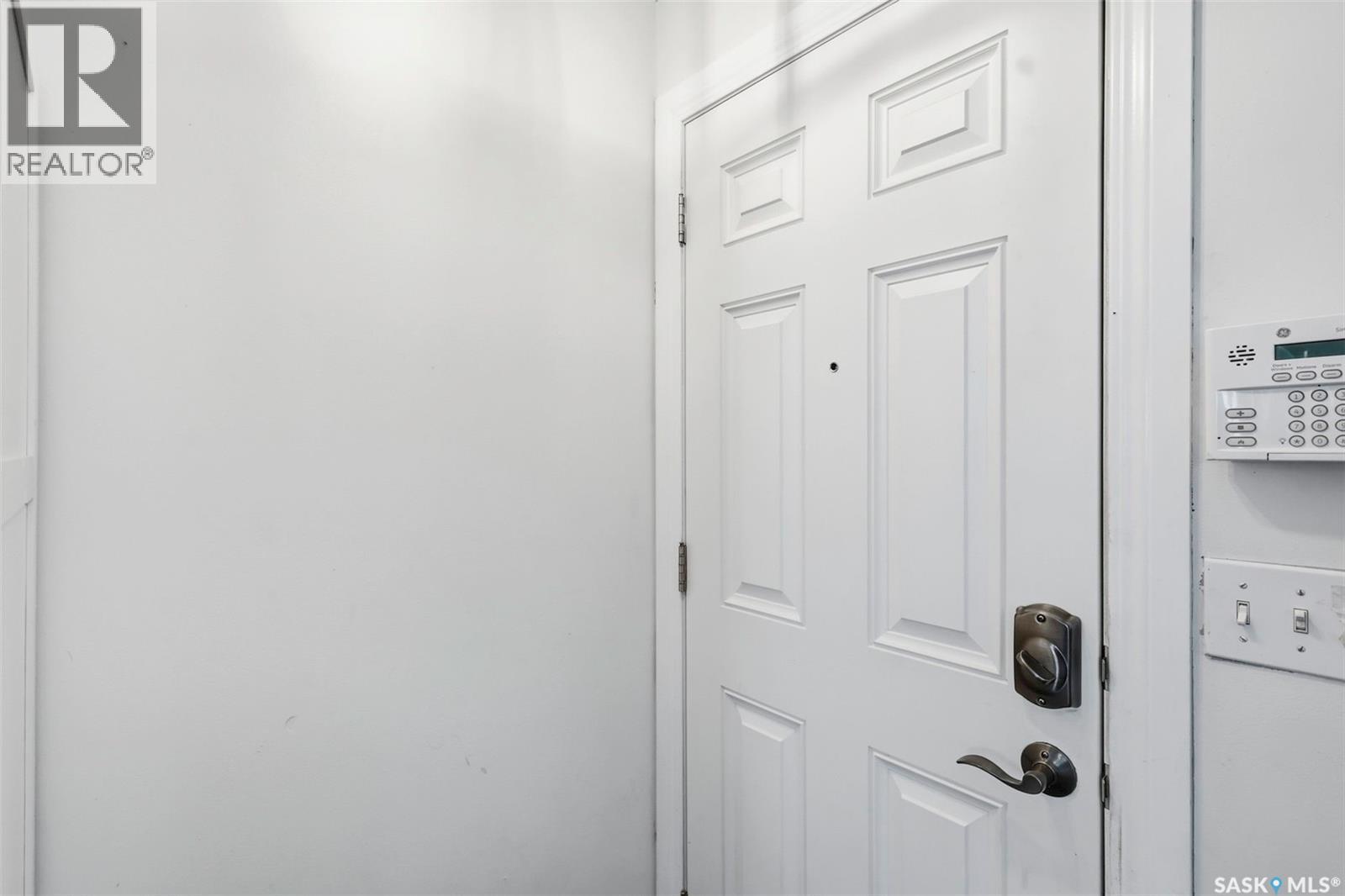 123 Kirkpatrick Crescent, Saskatoon, Saskatchewan  S7L 6Z1 - Photo 3 - SK041652