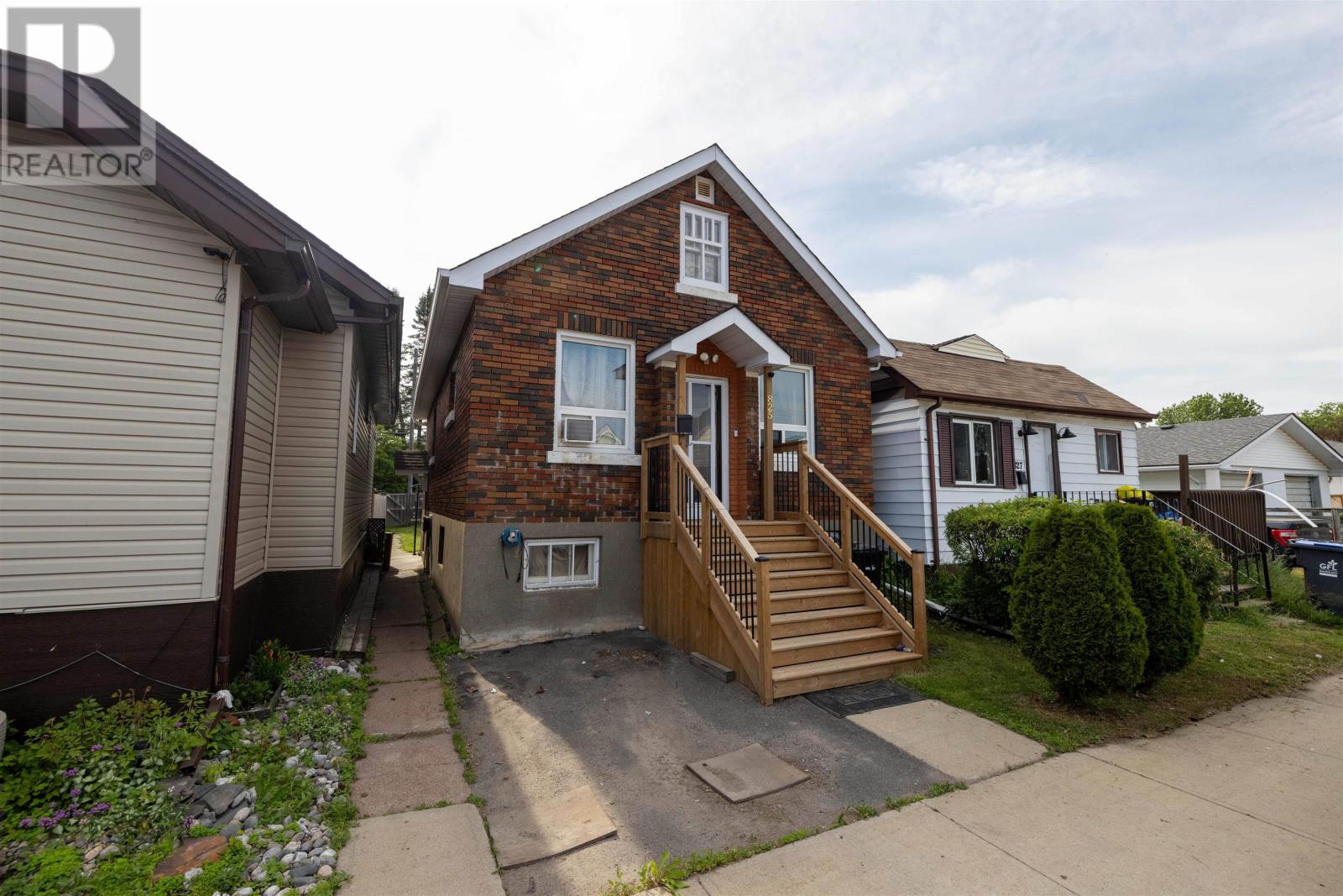 825 Alberta ST, Thunder Bay, Ontario