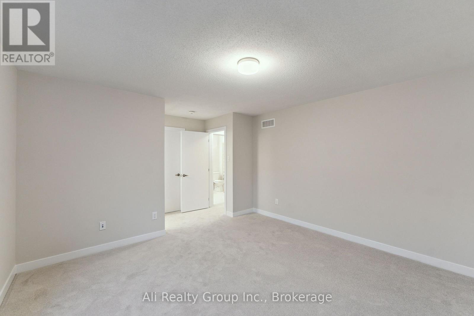 242 Falsetto Street, Ottawa, Ontario  K1W 0S2 - Photo 21 - X13540572