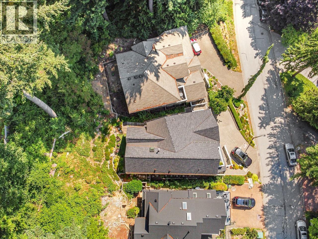 1074 Kilmer Road, North Vancouver, British Columbia  V7K 1R1 - Photo 31 - R3144256