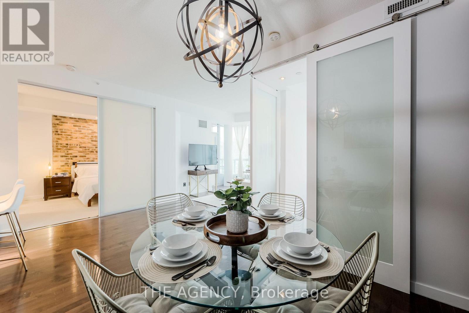 208 - 219 Fort York Boulevard, Toronto, Ontario M5V 1B1 - Photo 12 - C13540542