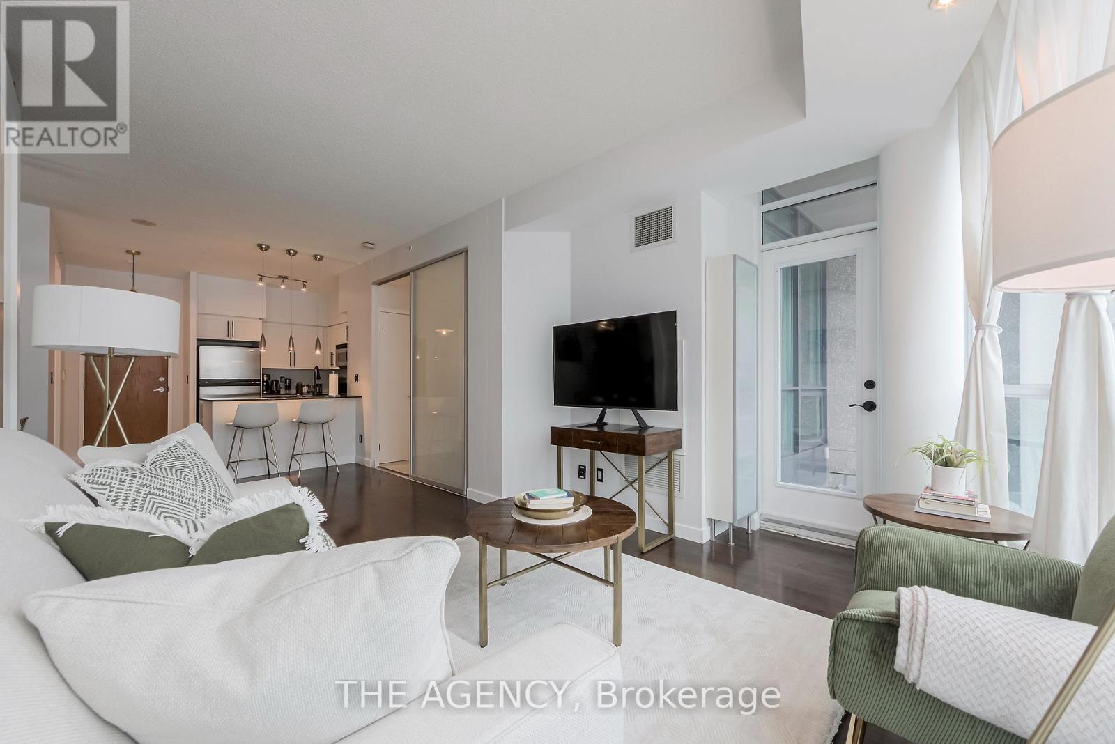 208 - 219 Fort York Boulevard, Toronto, Ontario M5V 1B1 - Photo 15 - C13540542