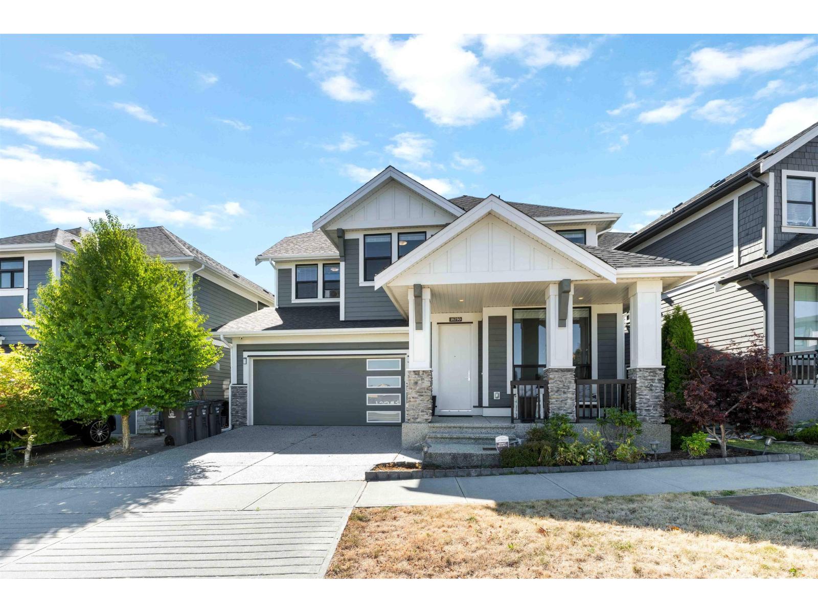16750 Edgewood Drive, Surrey, British Columbia  V3Z 9X9 - Photo 2 - R3144237