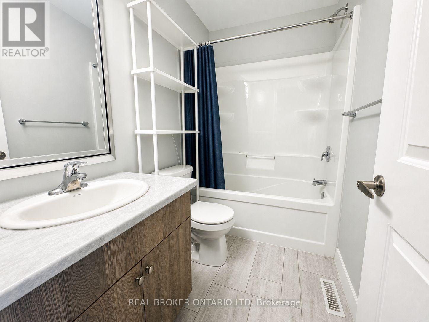 11 - 177 Edgevalley Road, London East, Ontario  N5V 0C5 - Photo 12 - X13540674
