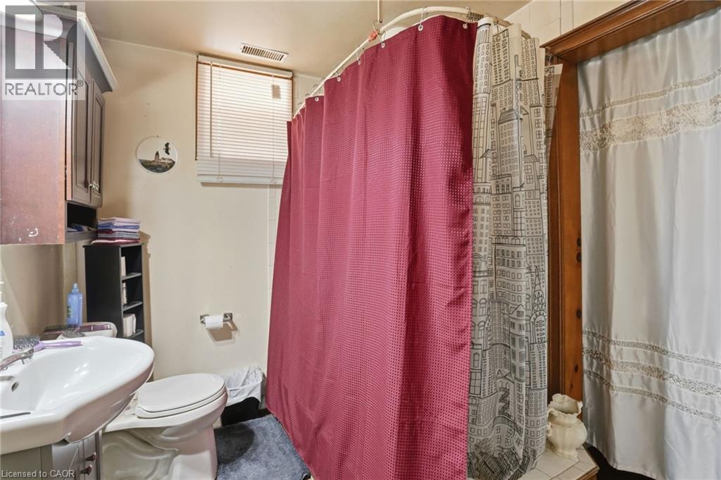 1382 Cannon Street E, Hamilton, Ontario  L8H 1W1 - Photo 9 - 40817999