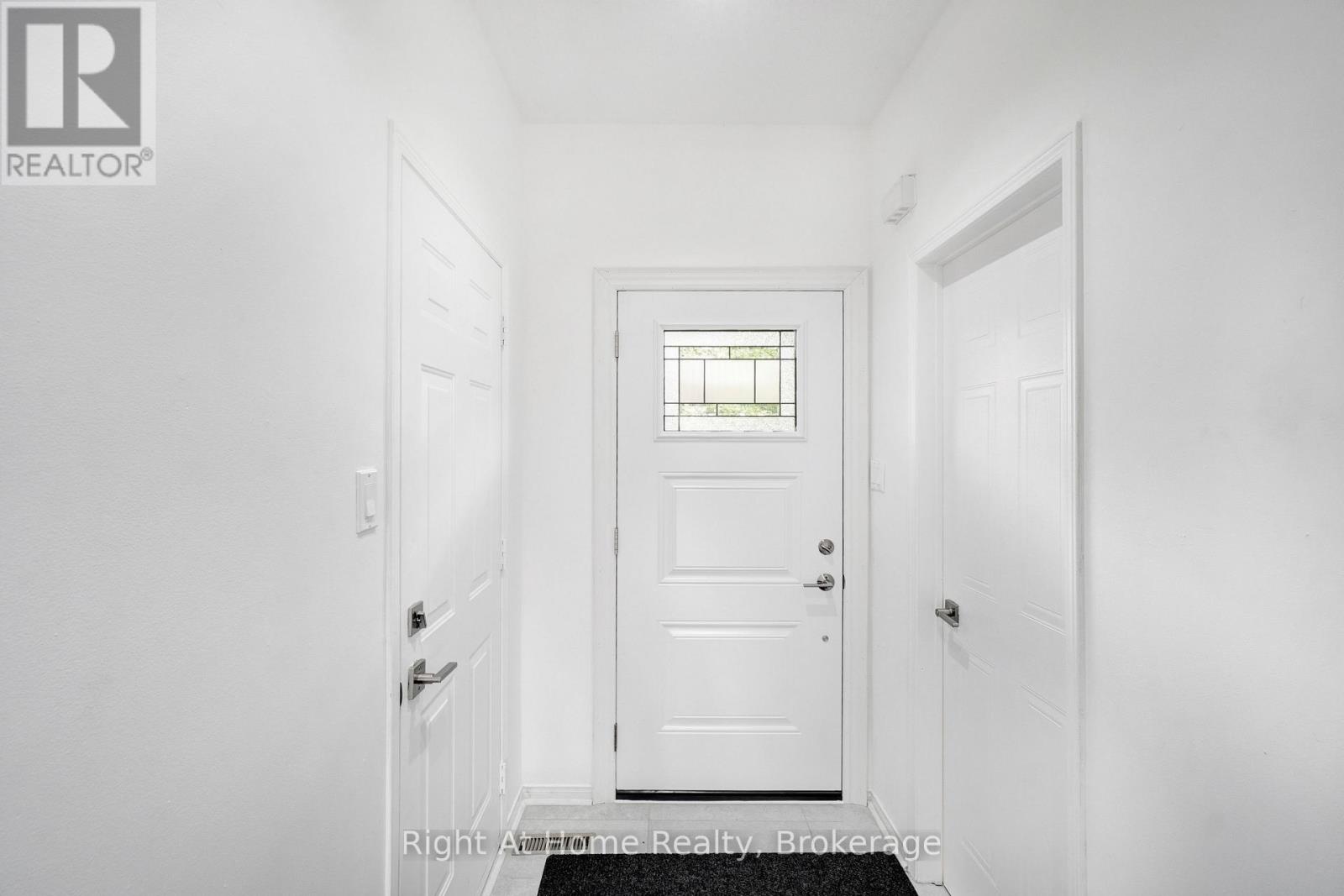 51 - 5223 Fairford Crescent, Mississauga, Ontario  L5V 2M6 - Photo 4 - W13540706