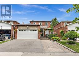 4 APSCO AVENUE, Toronto, Ontario