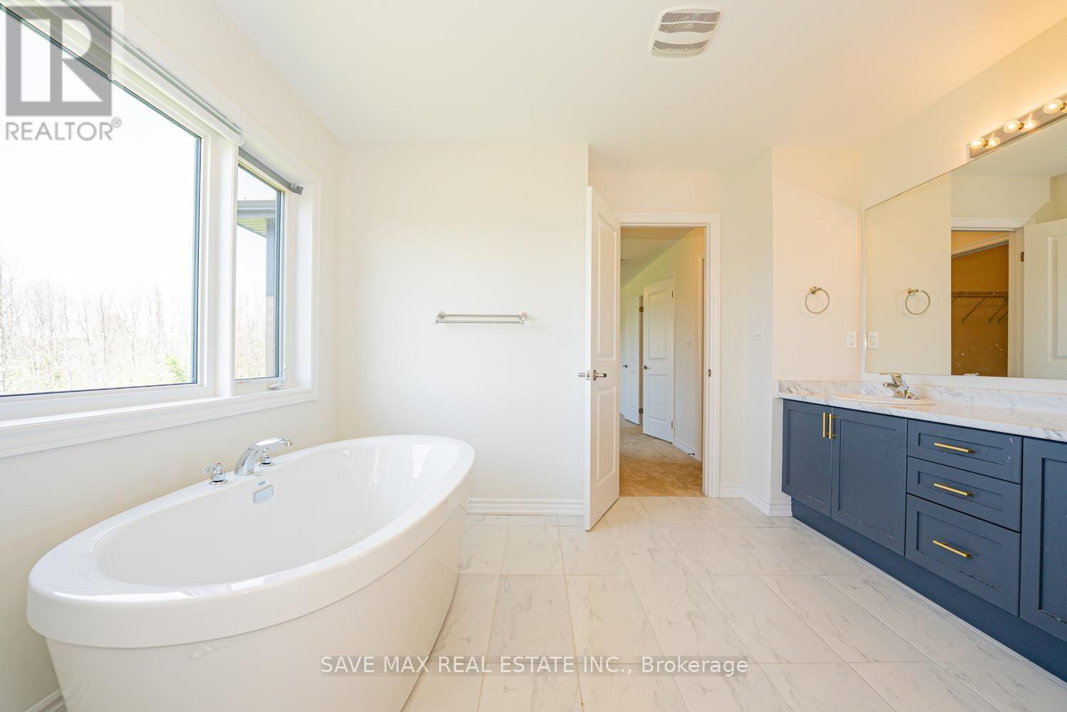 13 Del Ray Crescent, Wasaga Beach, Ontario  L9Z 0N7 - Photo 40 - S13540696