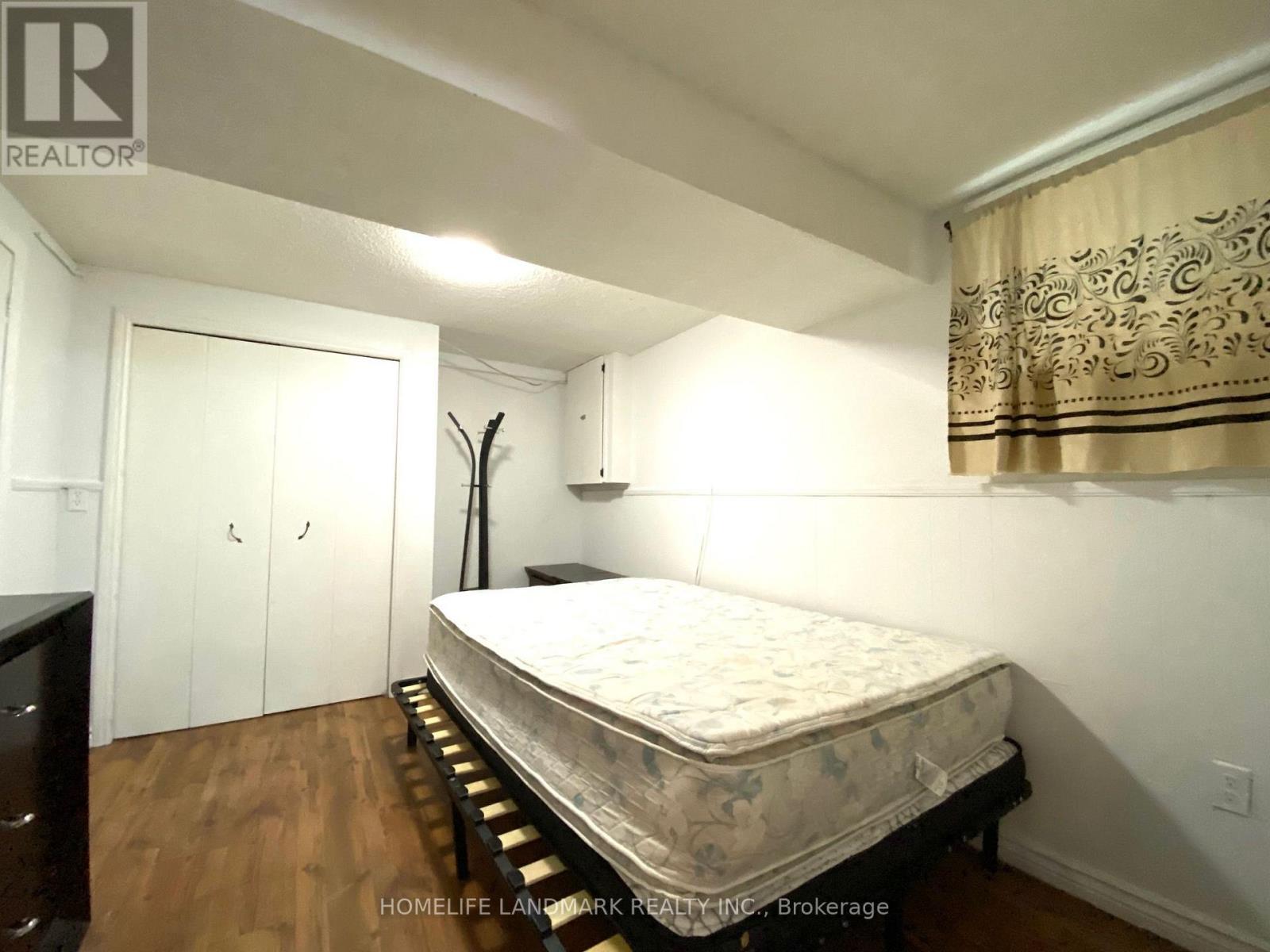Lower - 3121 Jessica Court, Mississauga, Ontario L5C 1X7 - Photo 10 - W13455650