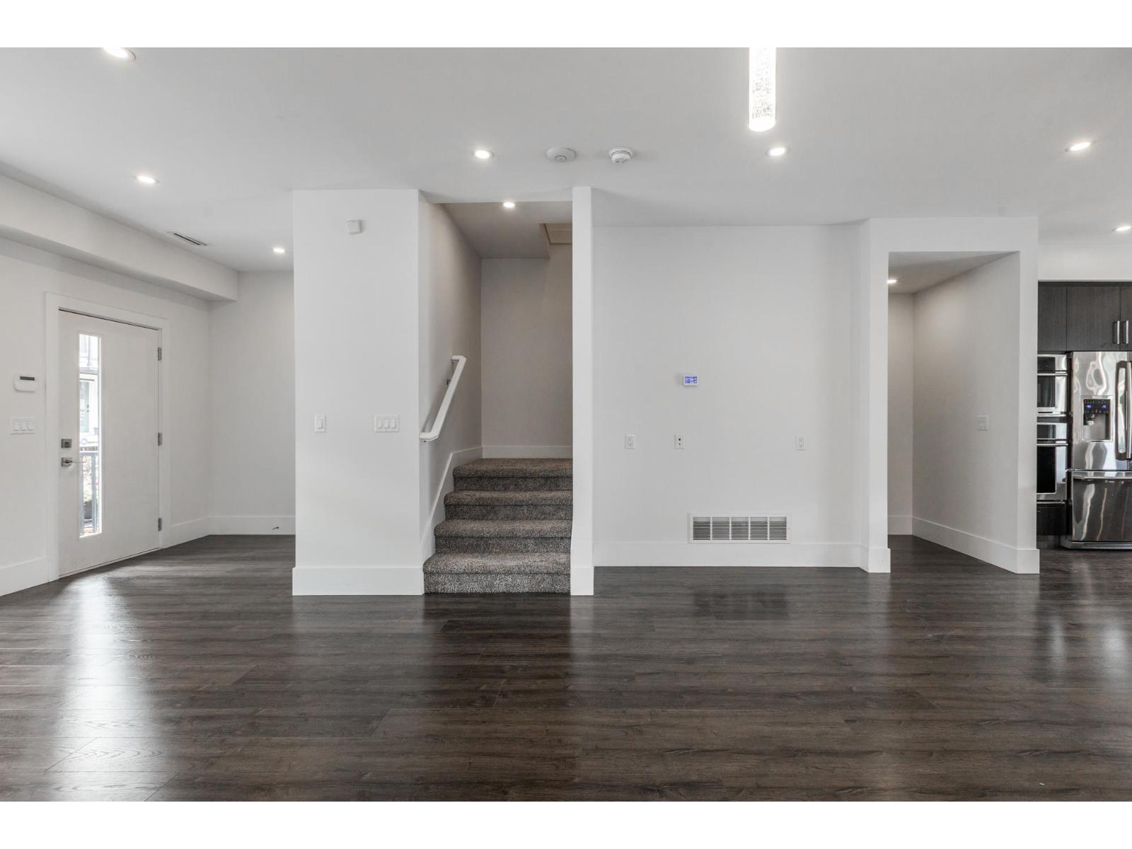 83 15177 60 Avenue, Surrey, British Columbia  V3S 7B3 - Photo 3 - R3144357
