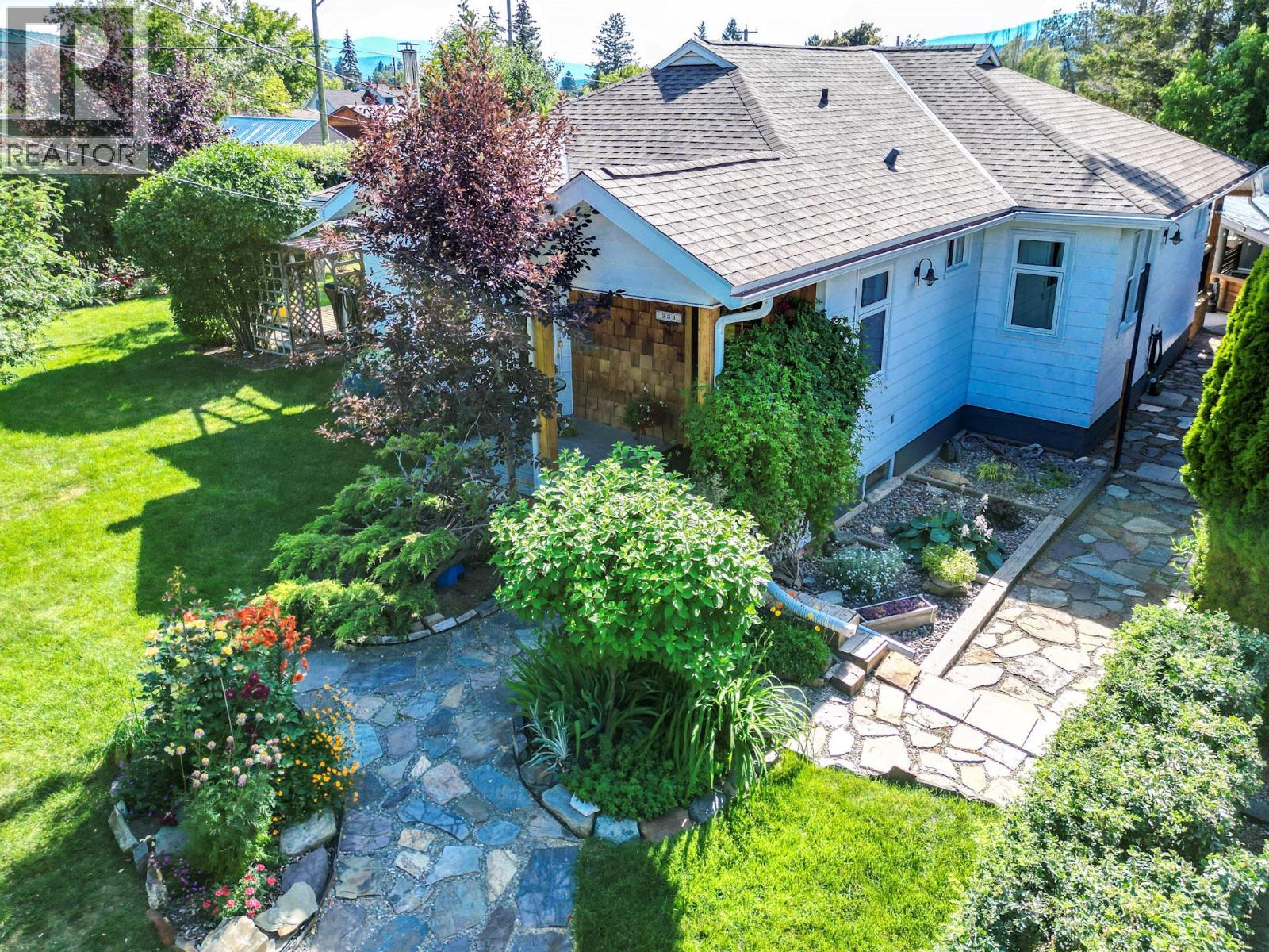 333 9th Avenue S, Cranbrook, British Columbia V1C 2M6 - Photo 1 - 10393909