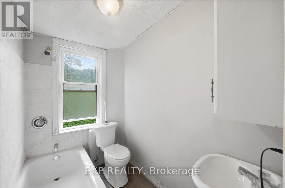 25 Albemarle Street, Hamilton, Ontario  L8L 7G5 - Photo 23 - X13540748