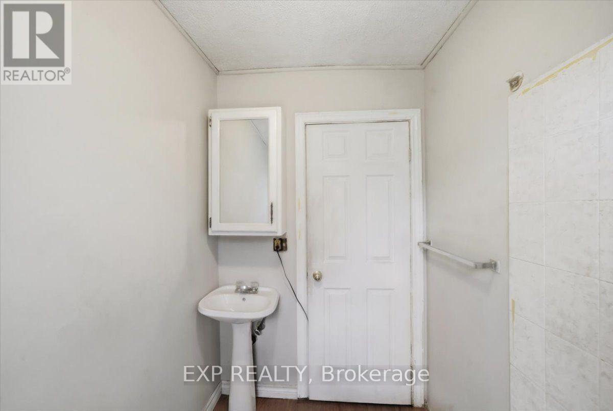 25 Albemarle Street, Hamilton, Ontario  L8L 7G5 - Photo 25 - X13540748