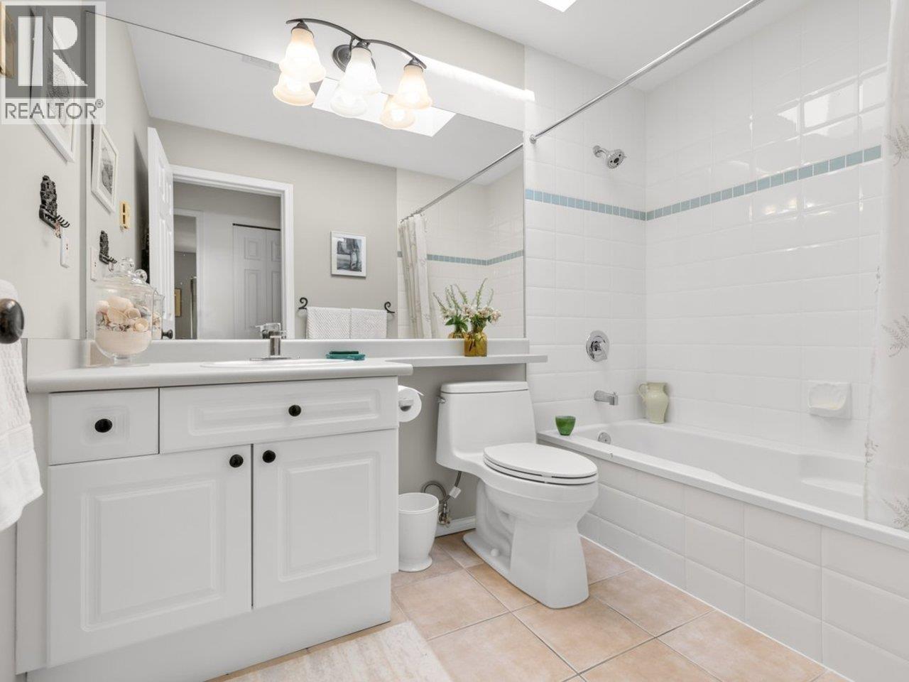 413 128 W 8th Street, North Vancouver, British Columbia  V7M 3M1 - Photo 13 - R3144336