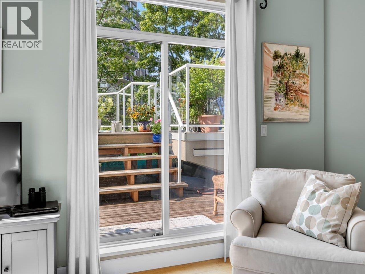 413 128 W 8th Street, North Vancouver, British Columbia  V7M 3M1 - Photo 8 - R3144336