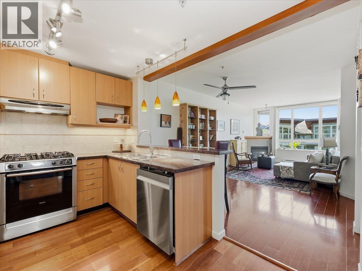 417 580 Raven Woods Drive, North Vancouver, British Columbia  V7G 2T2 - Photo 5 - R3144354