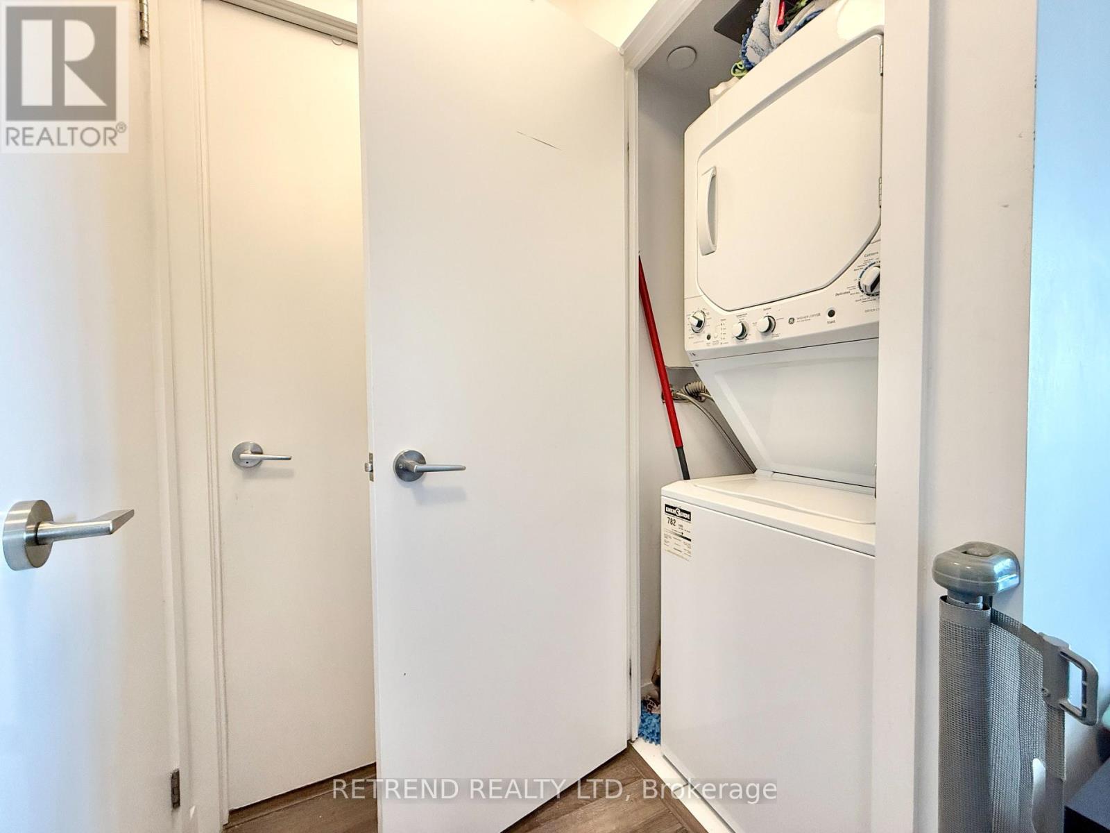 1121 - 160 Flemington Road, Toronto, Ontario M6A 0A9 - Photo 17 - W13525122