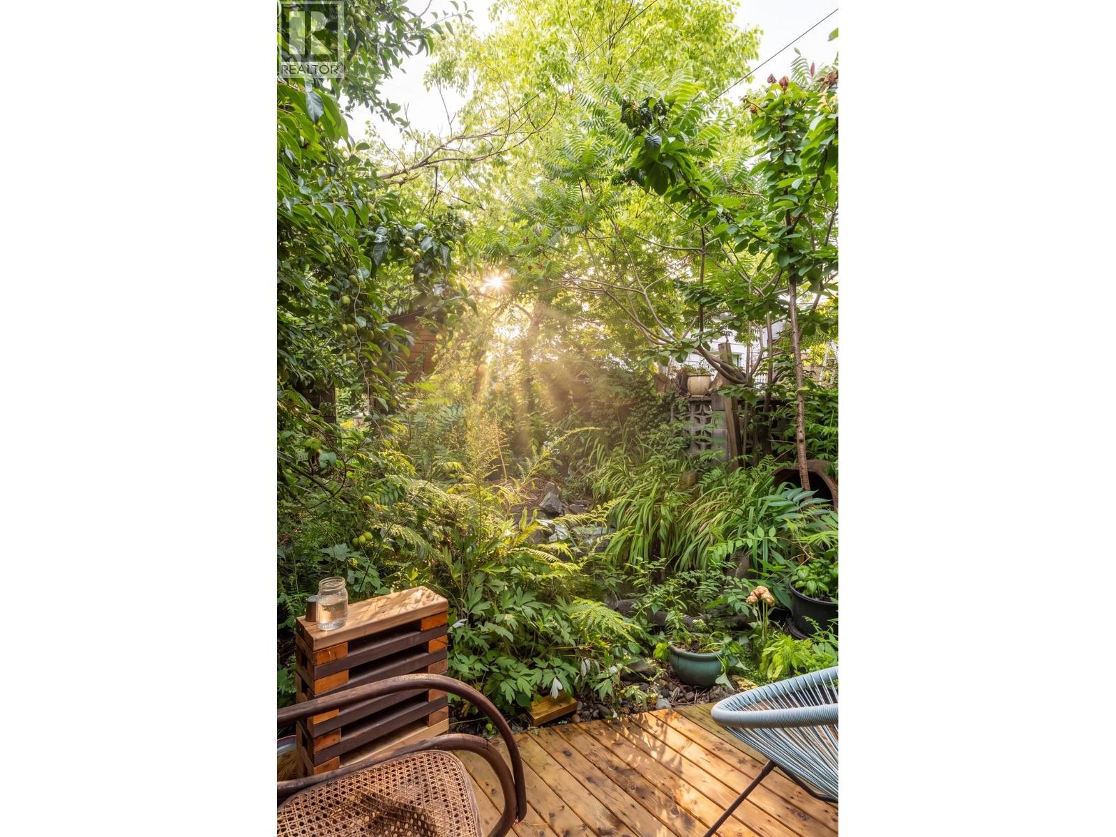 1749 William Street, Vancouver, British Columbia  V5L 2R5 - Photo 38 - R3144353
