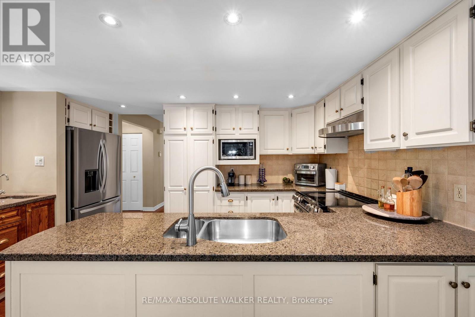 30 Elderwood Trail, Ottawa, Ontario  K2S 1C9 - Photo 8 - X13540650
