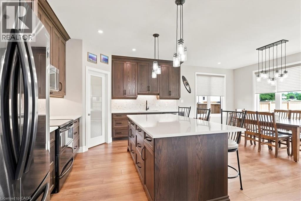 209 Arden Crescent, Mitchell, Ontario  N0K 1N0 - Photo 14 - 40838208