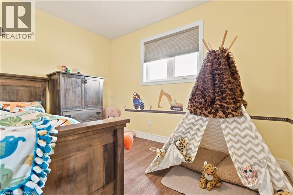 209 Arden Crescent, Mitchell, Ontario  N0K 1N0 - Photo 36 - 40838208