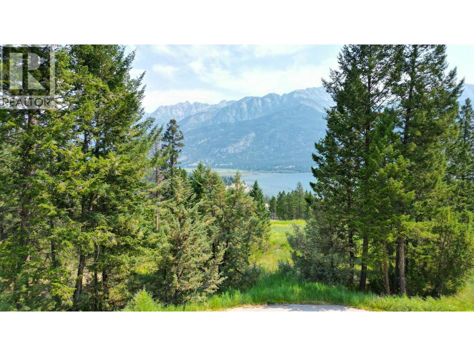29 VALLEY VISTA Way, Fairmont Hot Springs, British Columbia