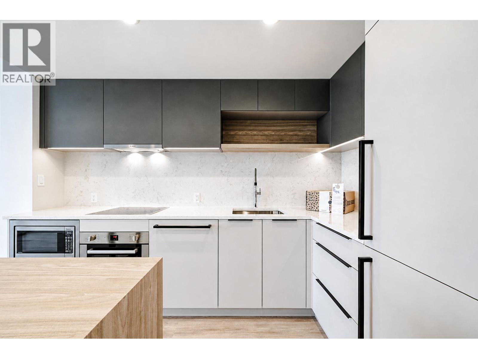 3502 567 Emerson Street, Coquitlam, British Columbia  V3J 0M8 - Photo 2 - R3144295