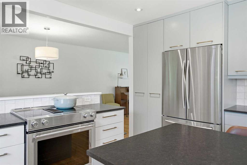 12412 Lake Christina Road SE, Calgary, Alberta  T2J 3R8 - Photo 11 - A2326348