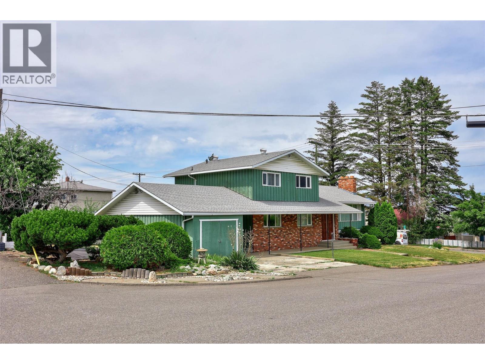 650 13th Avenue, Kamloops, British Columbia  V2C 3Y9 - Photo 2 - 10394064