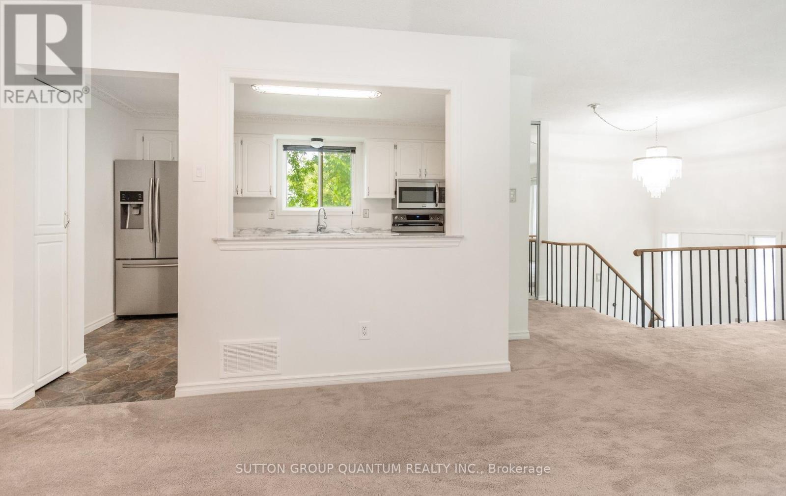 2363 Holyhead Drive, Burlington, Ontario  L7P 3V2 - Photo 20 - W13540710