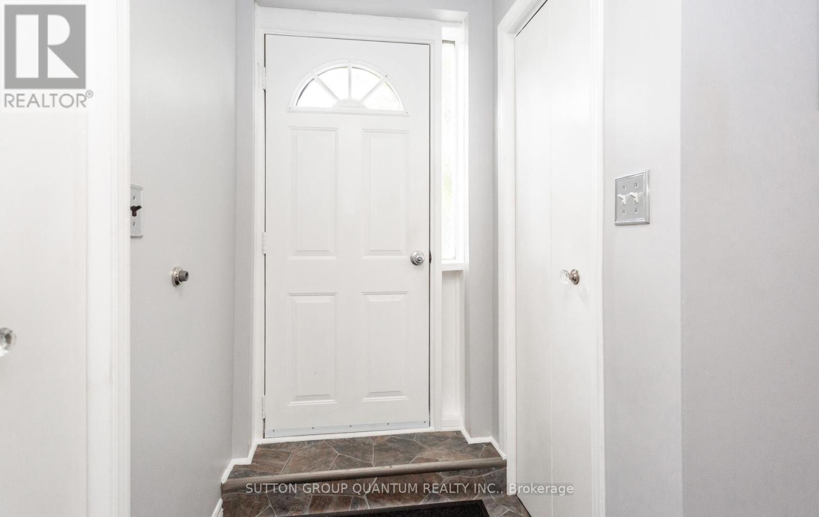 2363 Holyhead Drive, Burlington, Ontario  L7P 3V2 - Photo 35 - W13540710