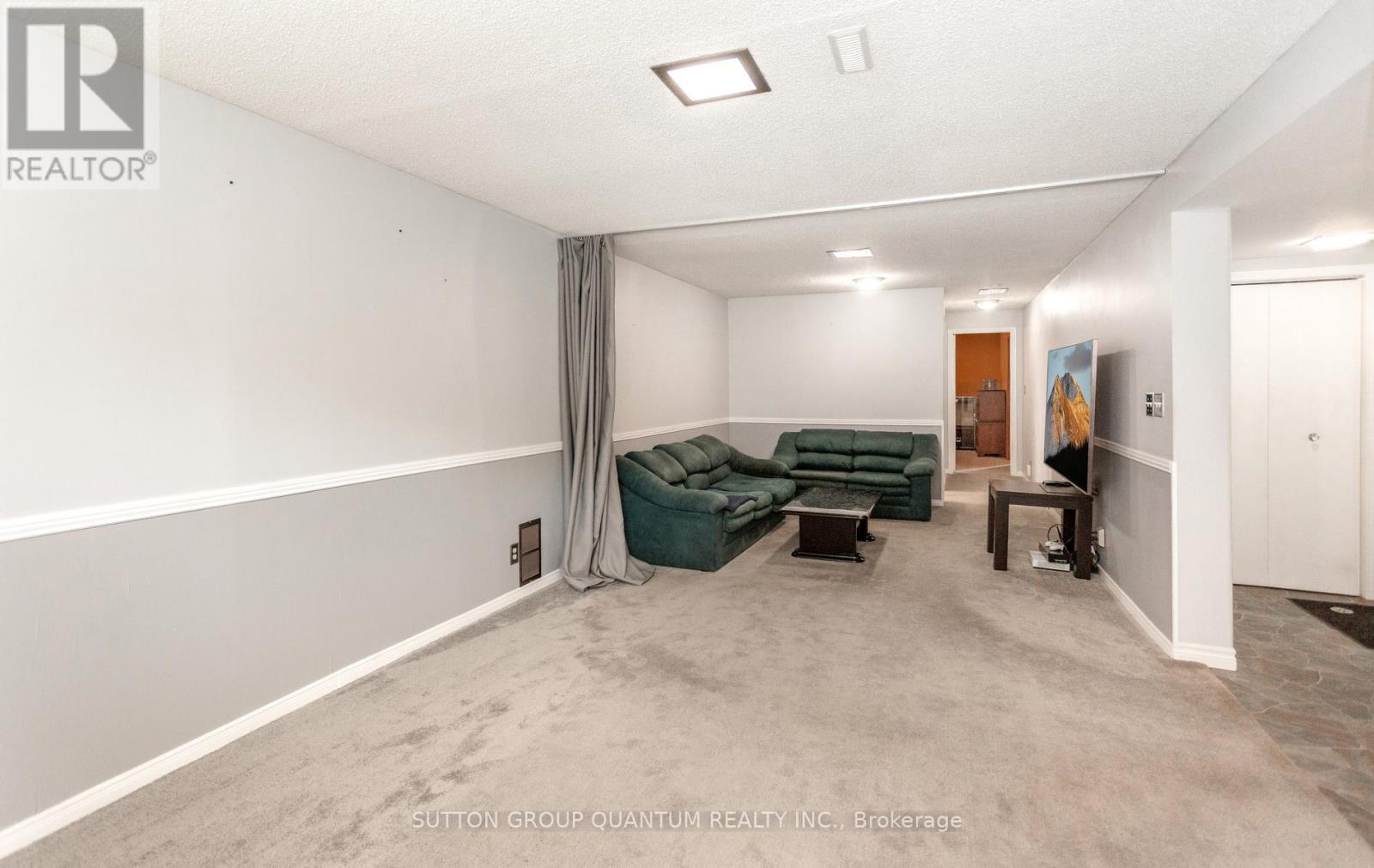 2363 Holyhead Drive, Burlington, Ontario  L7P 3V2 - Photo 39 - W13540710