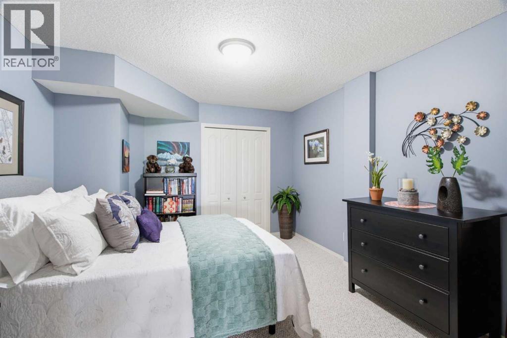 9 Hampstead Green NW, Calgary, Alberta  T3A 6H1 - Photo 28 - A2324179