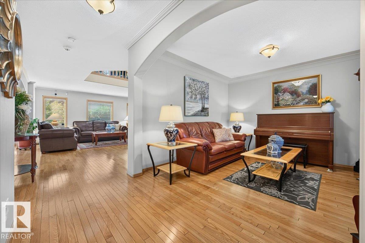 19043 49 Av NW, Edmonton, Alberta  T6M 2T9 - Photo 3 - E4497722