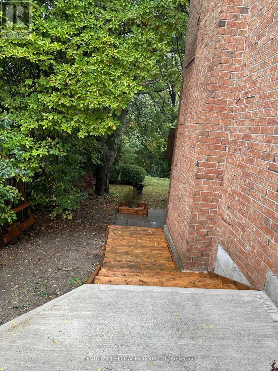 Bsmt - 18 Lippincott Court, Richmond Hill, Ontario  L4C 7M4 - Photo 16 - N13536890