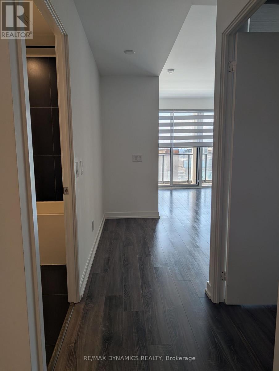 2212 - 20 Edward Street, Toronto, Ontario M5G 0C5 - Photo 2 - C13540790
