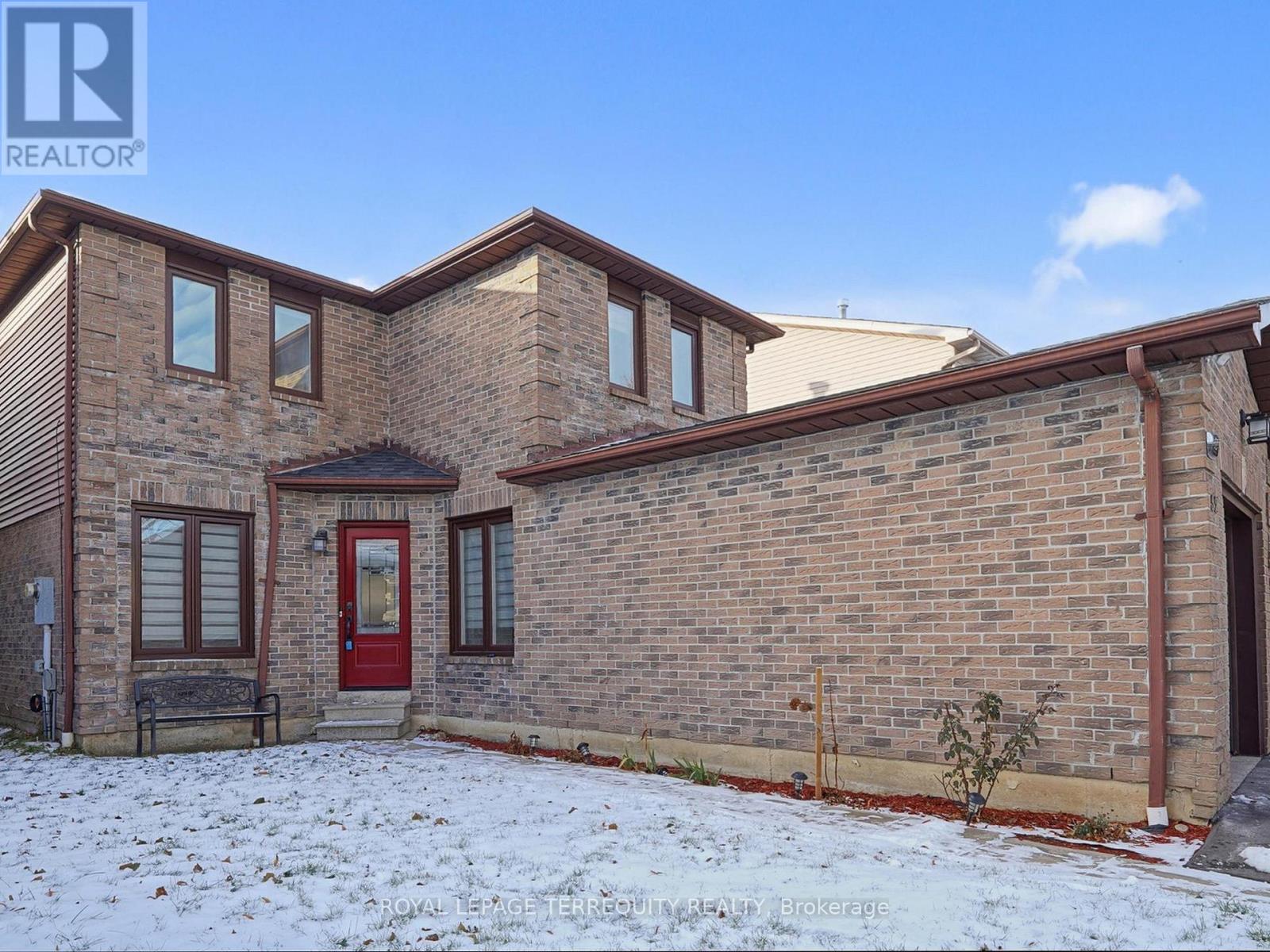 52 Dobson Drive, Ajax, Ontario  L1S 5E9 - Photo 2 - E13540874