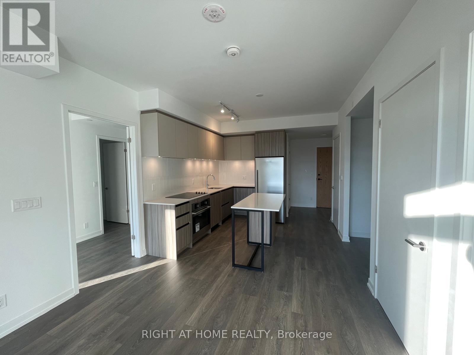 D-331 - 8 Beverley Glen Boulevard, Vaughan, Ontario L4J 0L5 - Photo 5 - N13540796