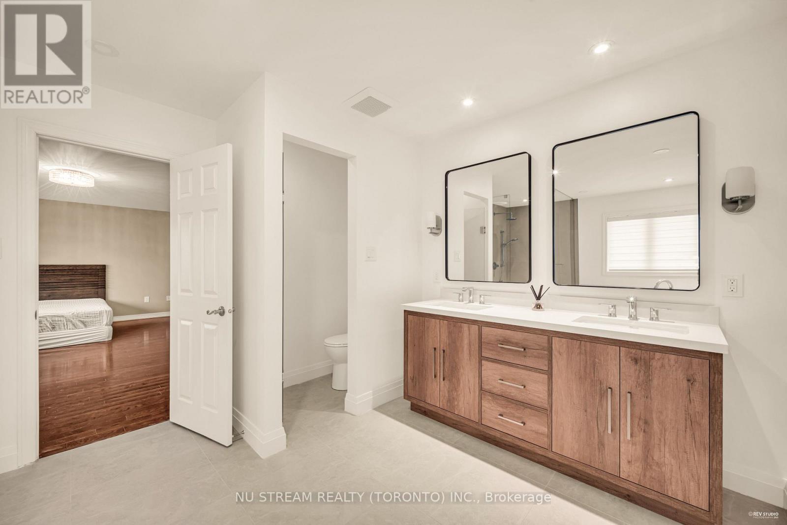 111 Lealinds Road, Vaughan, Ontario L6A 4L4 - Photo 28 - N13540866