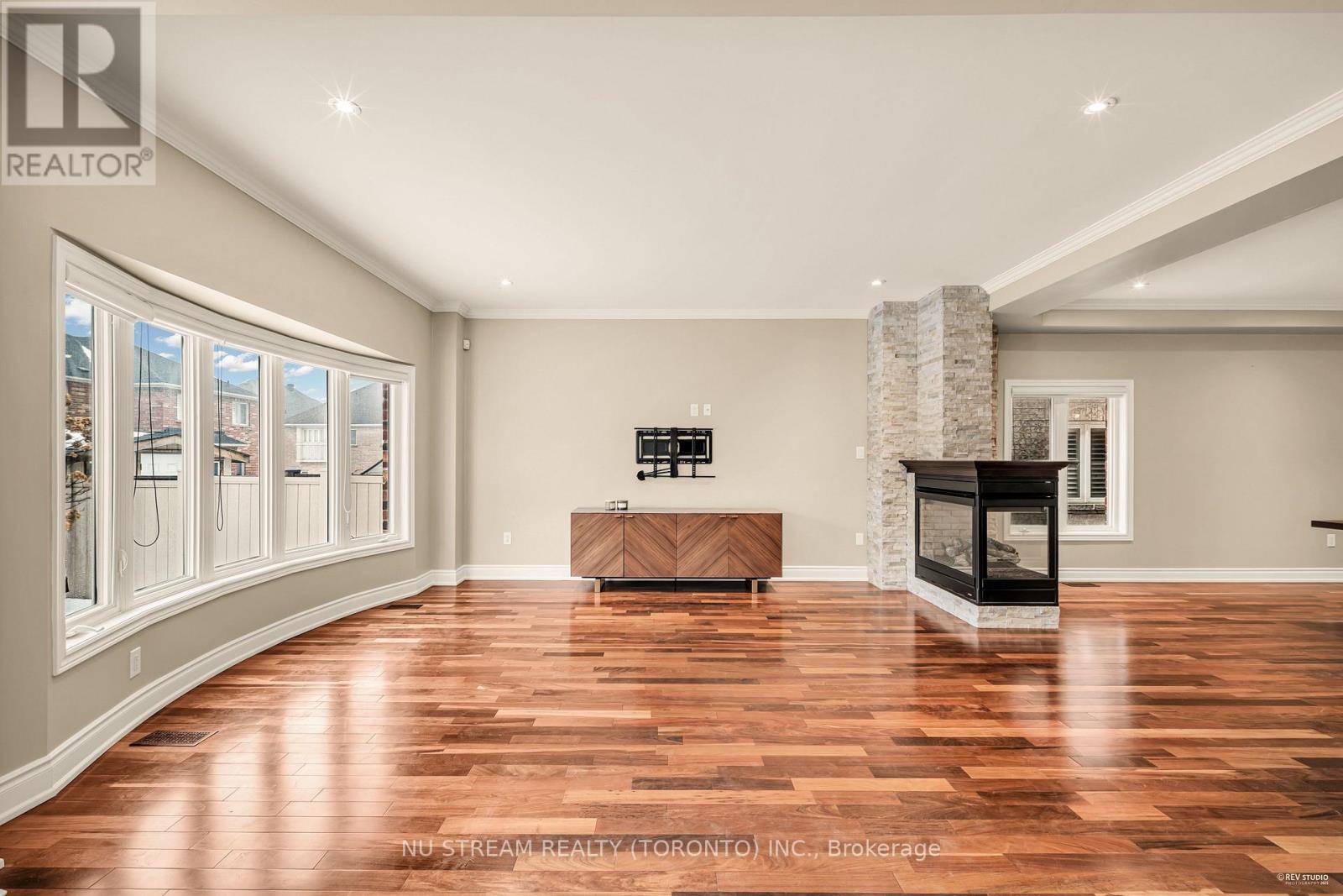 111 Lealinds Road, Vaughan, Ontario L6A 4L4 - Photo 5 - N13540866