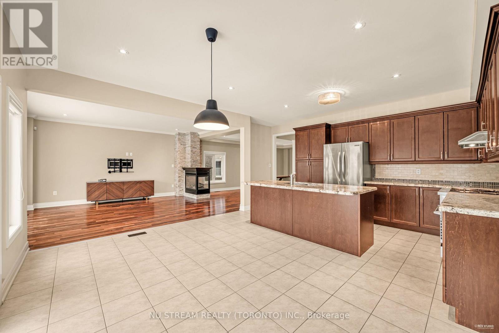 111 Lealinds Road, Vaughan, Ontario L6A 4L4 - Photo 6 - N13540866