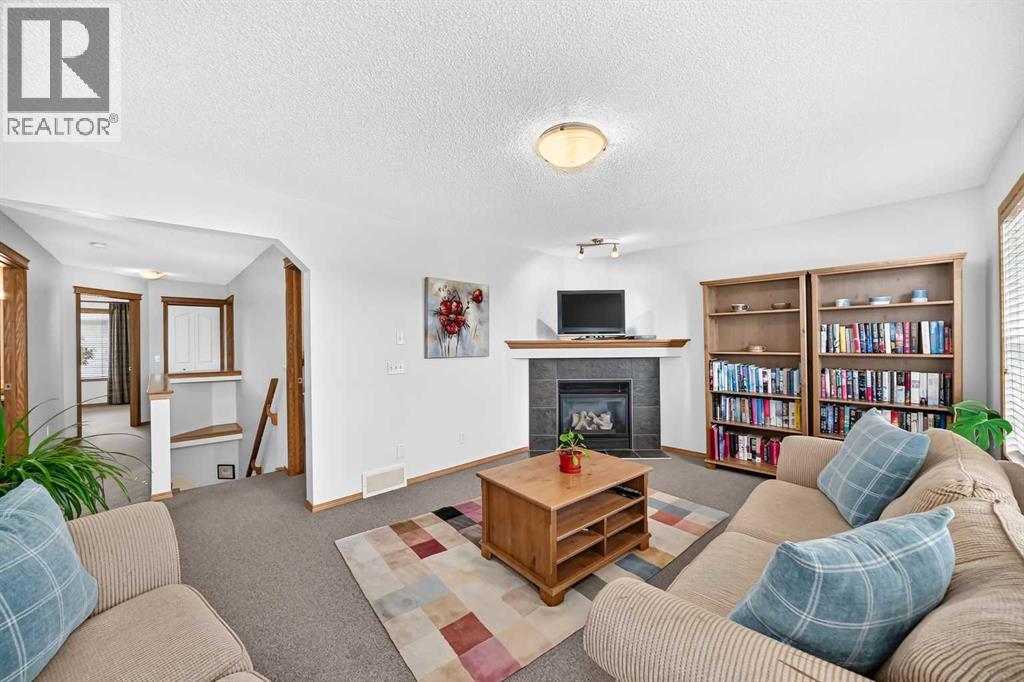 7919 Cougar Ridge Avenue SW, Calgary, Alberta  T3H 5L4 - Photo 40 - A2326820