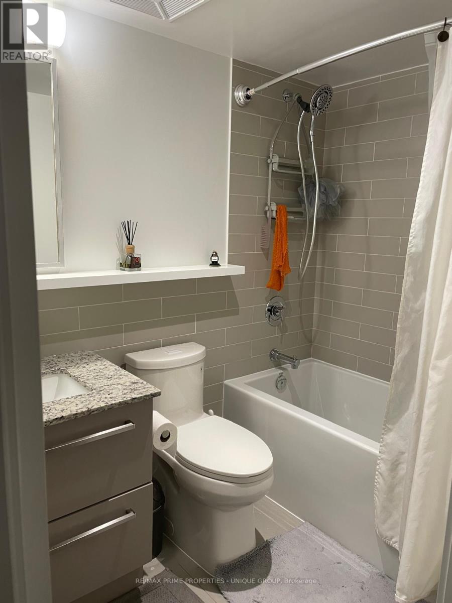 116 Varna Drive, Toronto, Ontario  M6H 0C8 - Photo 10 - W13540820