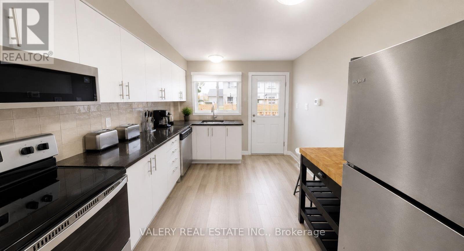 17 - 9 Majestic Drive, Ottawa, Ontario  K2G 1C5 - Photo 2 - X13540880