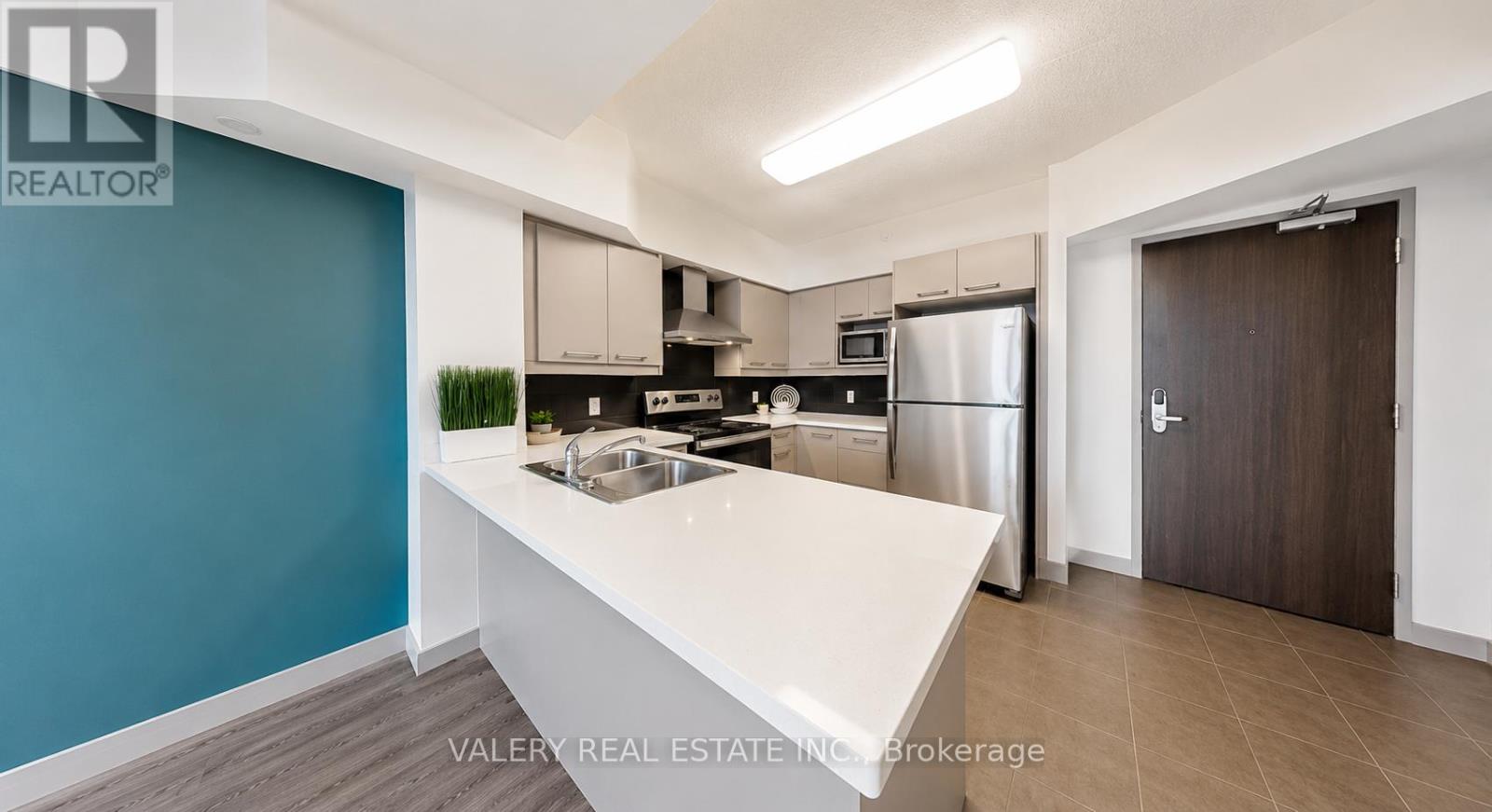 504 - 254 Phillip Street, Waterloo, Ontario   - Photo 3 - X13540886
