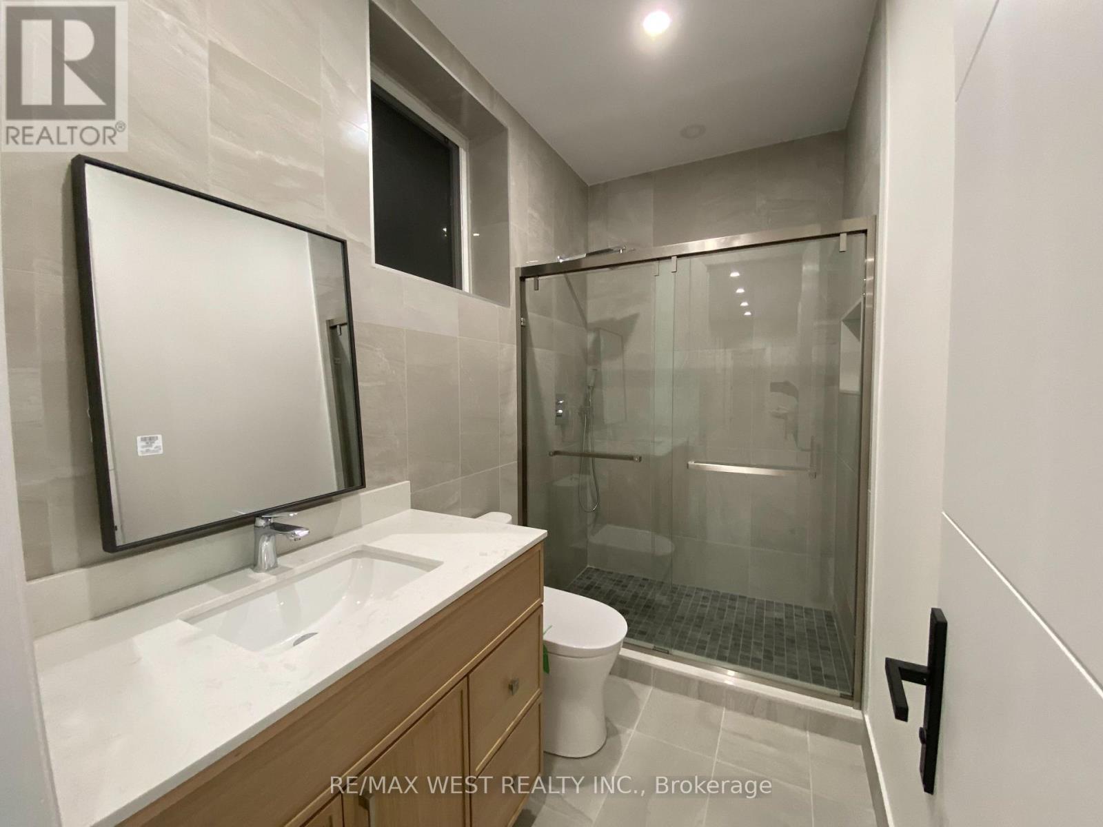 Garden Suite - 58 Aura Lea Boulevard, Toronto, Ontario  M9M 1K5 - Photo 6 - W13501204